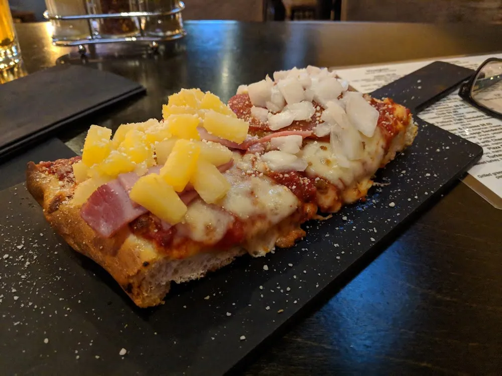 Hawaiian Pizza